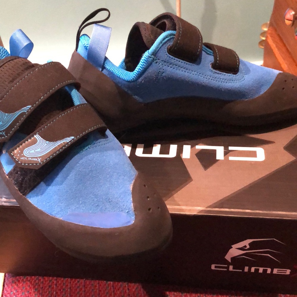 Climb X climbing shoes - blue